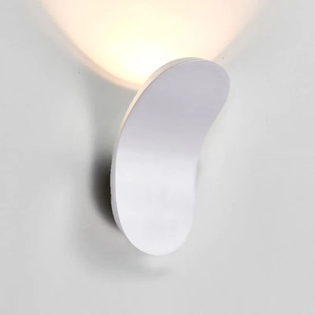 Curved Metal Nordic LED Wall Lamp, white