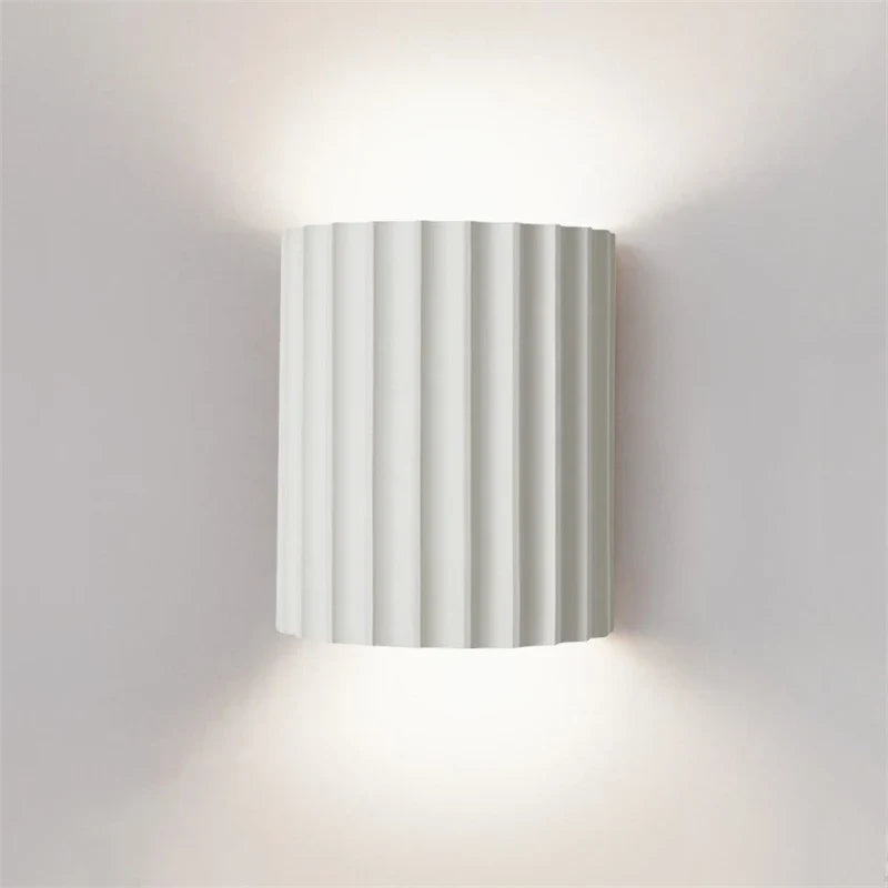 Ribbed Resin Up-and-Down Wall Lamp, white